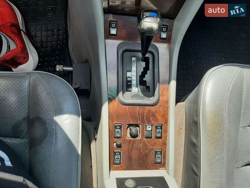 Седан Mercedes-Benz E-Class 1995 в Ивано-Франковске