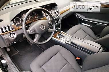 Універсал Mercedes-Benz E-Class 2010 в Івано-Франківську