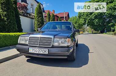 Седан Mercedes-Benz E-Class 1989 в Одессе