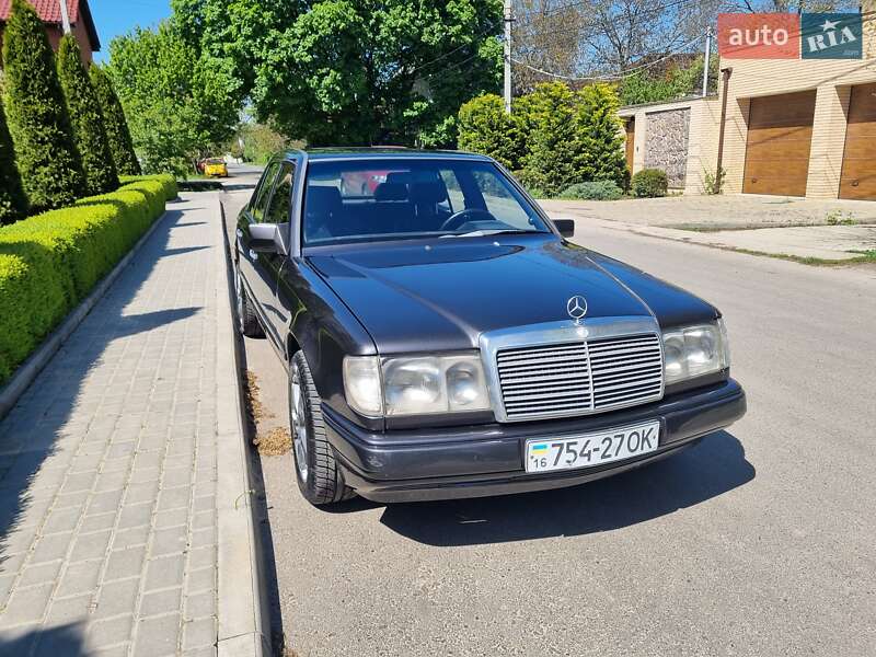 Седан Mercedes-Benz E-Class 1989 в Одессе фото 51 Седан Mercedes-Benz E-Class 1989 в Одессе