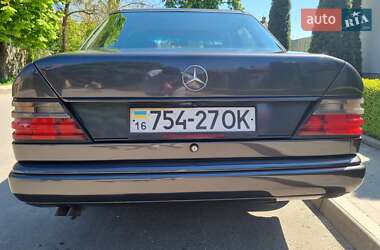 Седан Mercedes-Benz E-Class 1989 в Одессе