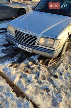 Седан Mercedes-Benz E-Class 1995 в Ивано-Франковске