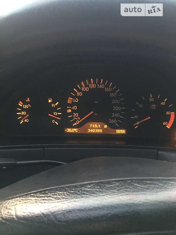 Седан Mercedes-Benz E-Class 1998 в Тячеві