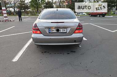 Седан Mercedes-Benz E-Class 2002 в 