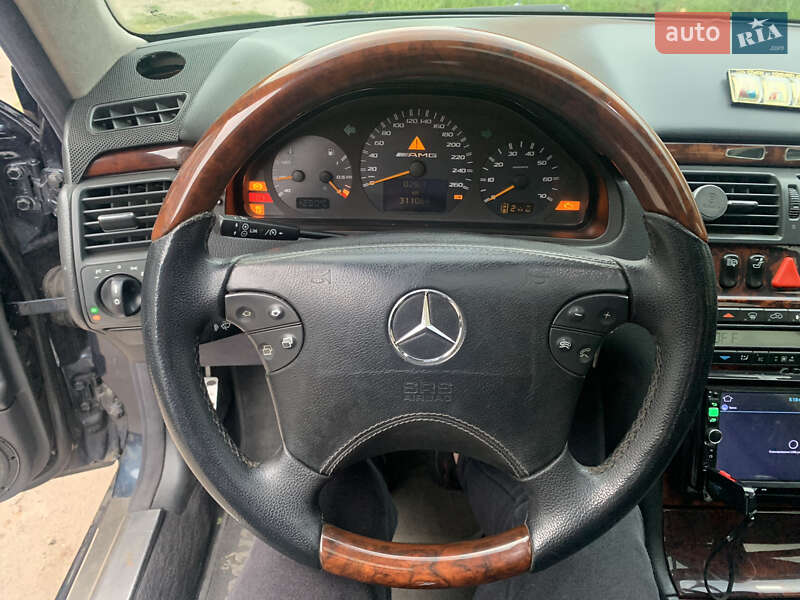 Седан Mercedes-Benz E-Class 2000 в Ніжині