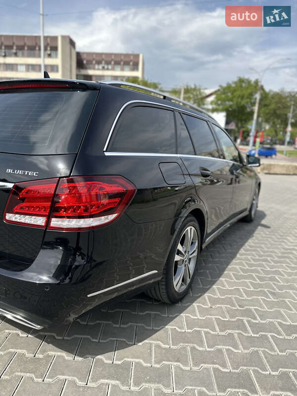 Универсал Mercedes-Benz E-Class 2016 в Черновцах фото 12 Универсал Mercedes-Benz E-Class 2016 в Черновцах