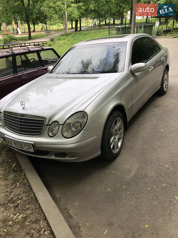 Седан Mercedes-Benz E-Class 2002 в Харькове