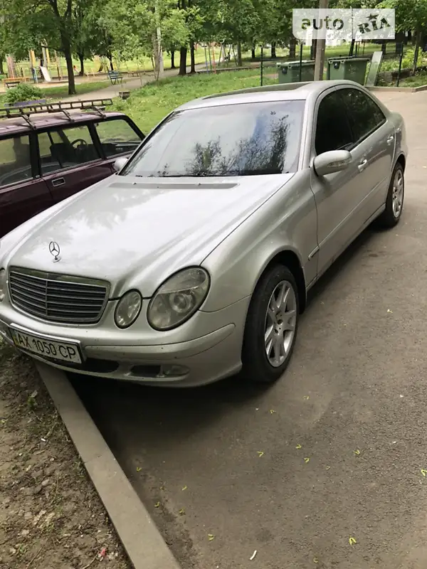 Mercedes-Benz E-Class 2002