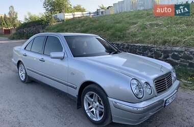 Седан Mercedes-Benz E-Class 1999 в 