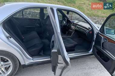 Седан Mercedes-Benz E-Class 1999 в 