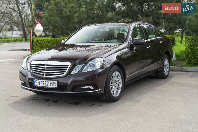 Седан Mercedes-Benz E-Class 2009 в Одессе