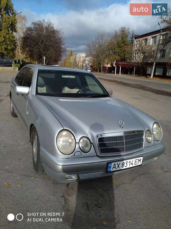 Седан Mercedes-Benz E-Class 1997 в Харкові