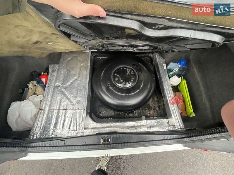 Седан Mercedes-Benz E-Class 1994 в Рівному