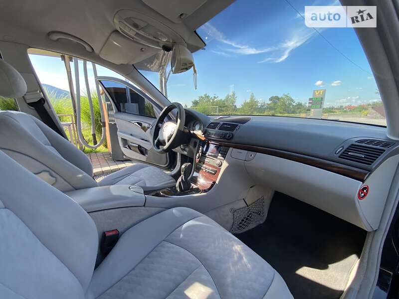 Седан Mercedes-Benz E-Class 2003 в Виноградове