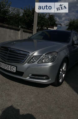 Универсал Mercedes-Benz E-Class 2010 в Кременце