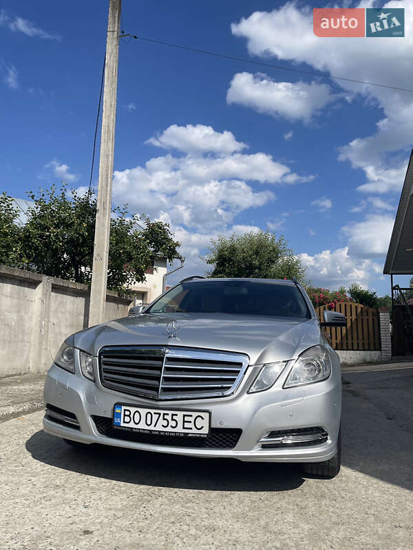 Универсал Mercedes-Benz E-Class 2010 в Кременце