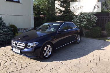 Седан Mercedes-Benz E-Class 2016 в 