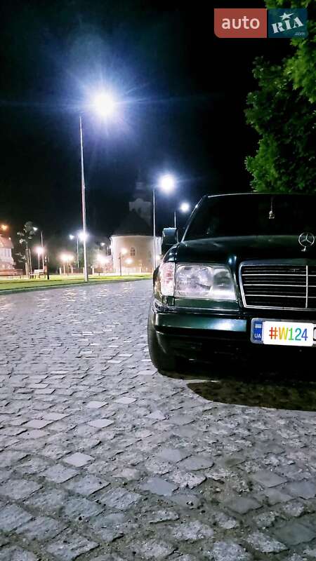 Mercedes-Benz E-Class 1995