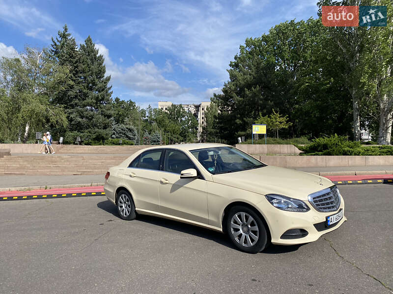 Mercedes-Benz E-Class 2015
