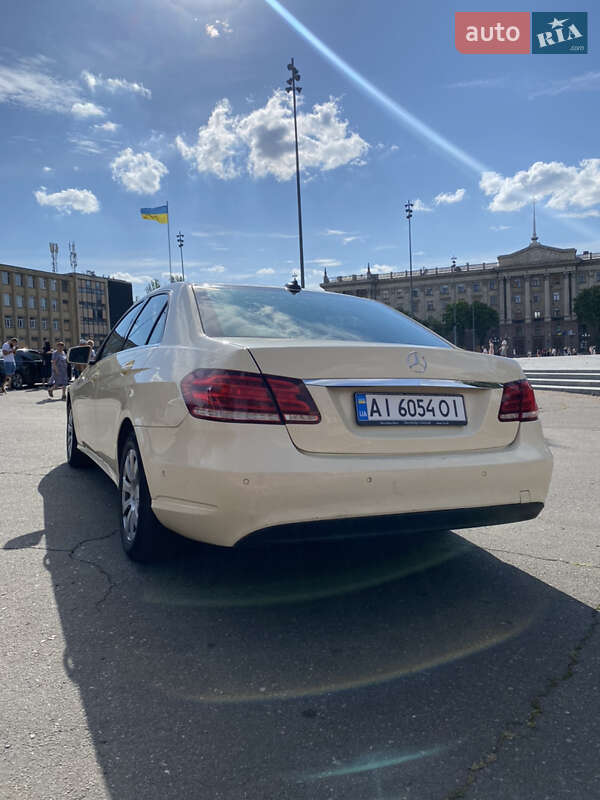 Седан Mercedes-Benz E-Class 2015 в Николаеве