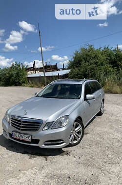 Універсал Mercedes-Benz E-Class 2011 в Бучачі