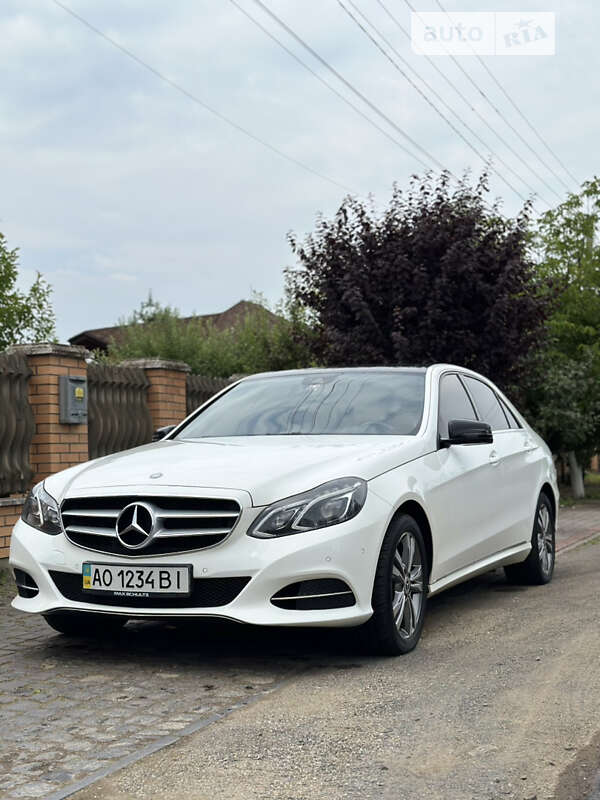 Седан Mercedes-Benz E-Class 2015 в Тячеве