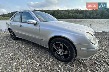Седан Mercedes-Benz E-Class 2003 в 