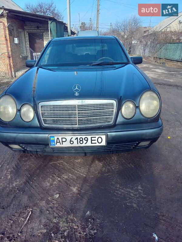 Mercedes-Benz E-Class 1997