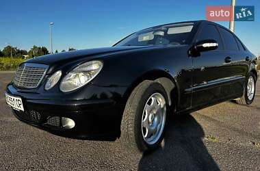 Седан Mercedes-Benz E-Class 2004 в Львове