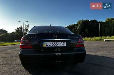 Седан Mercedes-Benz E-Class 2004 в Львове