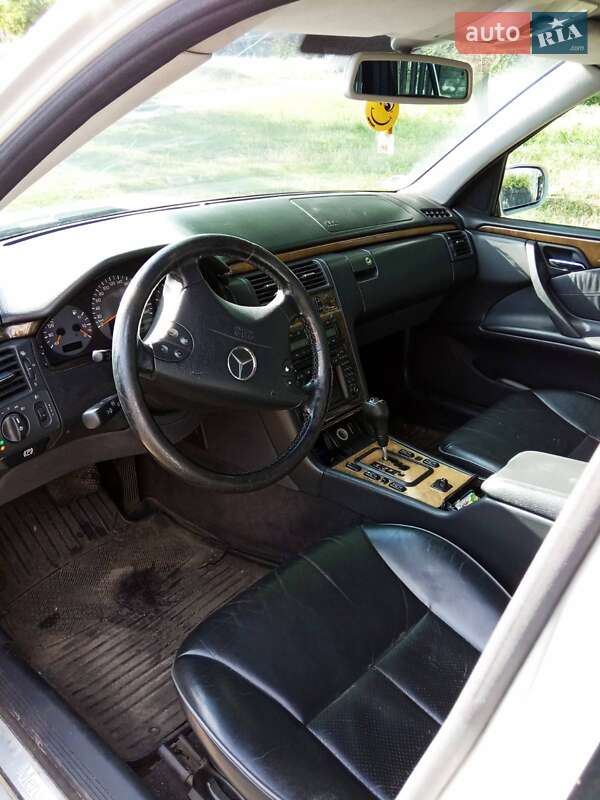Универсал Mercedes-Benz E-Class 1999 в Запорожье фото 18 Универсал Mercedes-Benz E-Class 1999 в Запорожье
