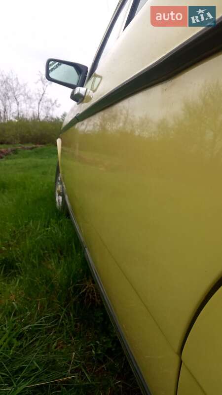 Седан Mercedes-Benz E-Class 1978 в Вільшанці