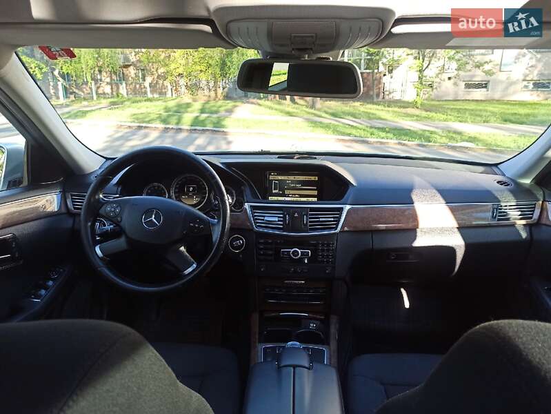 Универсал Mercedes-Benz E-Class 2011 в Киеве