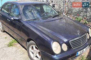 Седан Mercedes-Benz E-Class 2001 в Кам'янському