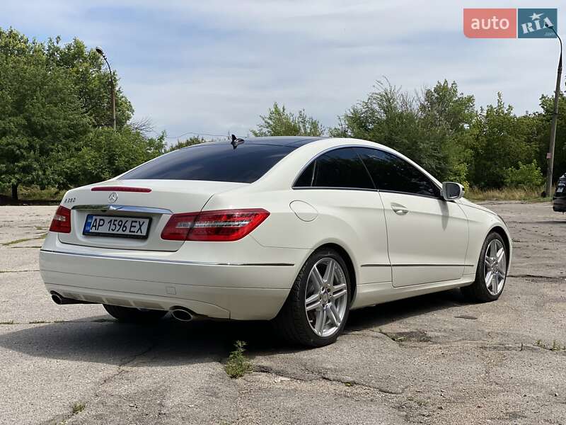 Купе Mercedes-Benz E-Class 2010 в Запорожье