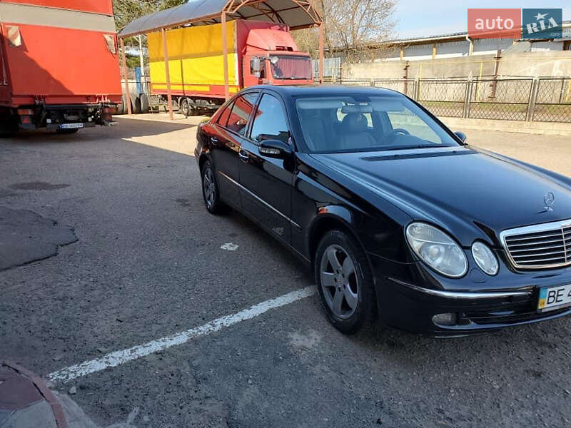Седан Mercedes-Benz E-Class 2006 в Первомайську