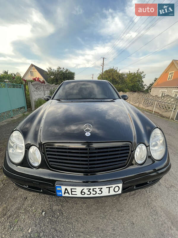 Седан Mercedes-Benz E-Class 2002 в Кривому Розі