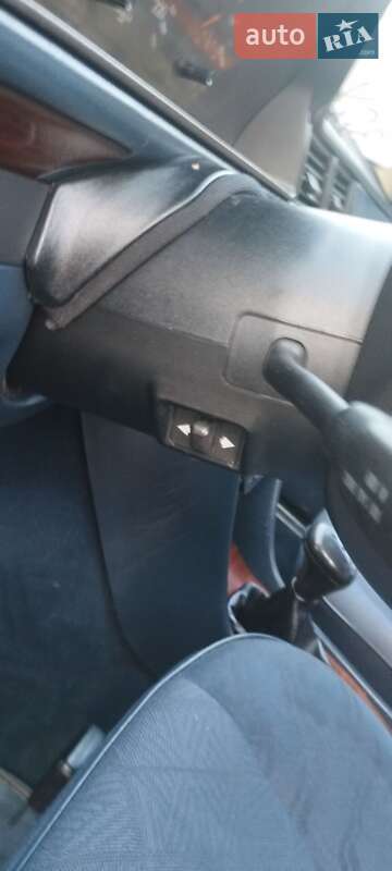 Седан Mercedes-Benz E-Class 1994 в Львові