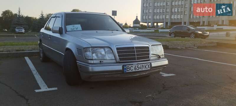 Mercedes-Benz E-Class 1994