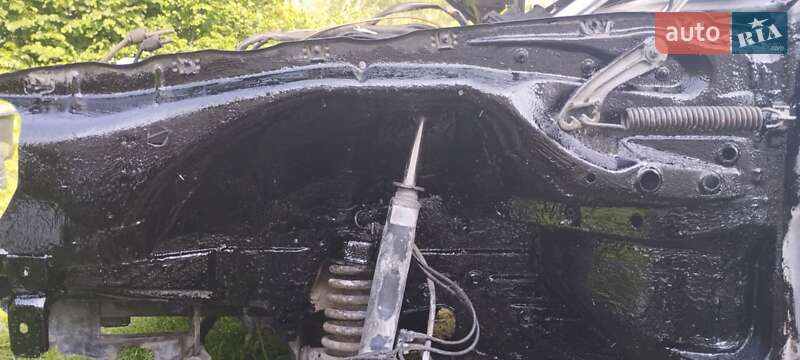 Седан Mercedes-Benz E-Class 1994 в Львові