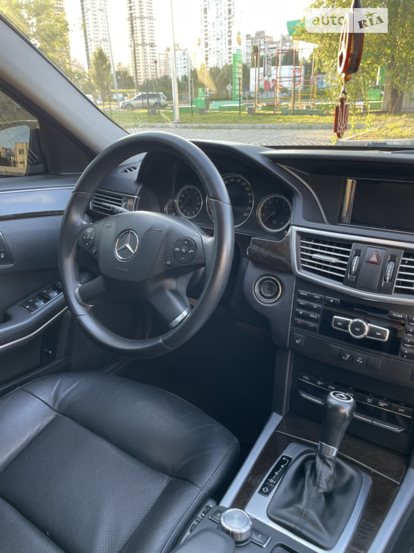 2013 Mercedes-Benz E-klasse - мініатюра 12
