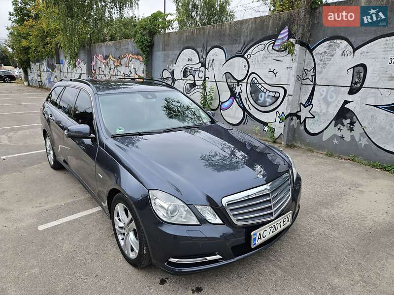 Универсал Mercedes-Benz E-Class 2011 в Луцке