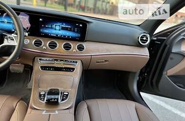 Седан Mercedes-Benz E-Class 2021 в 