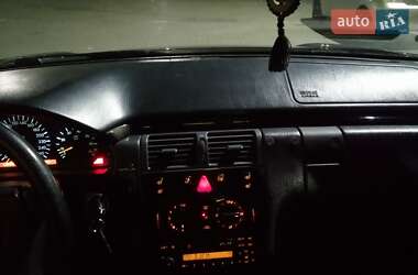 Седан Mercedes-Benz E-Class 1997 в Києві