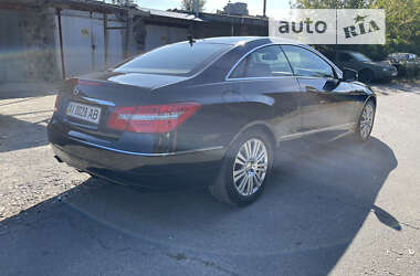 Купе Mercedes-Benz E-Class 2010 в Киеве