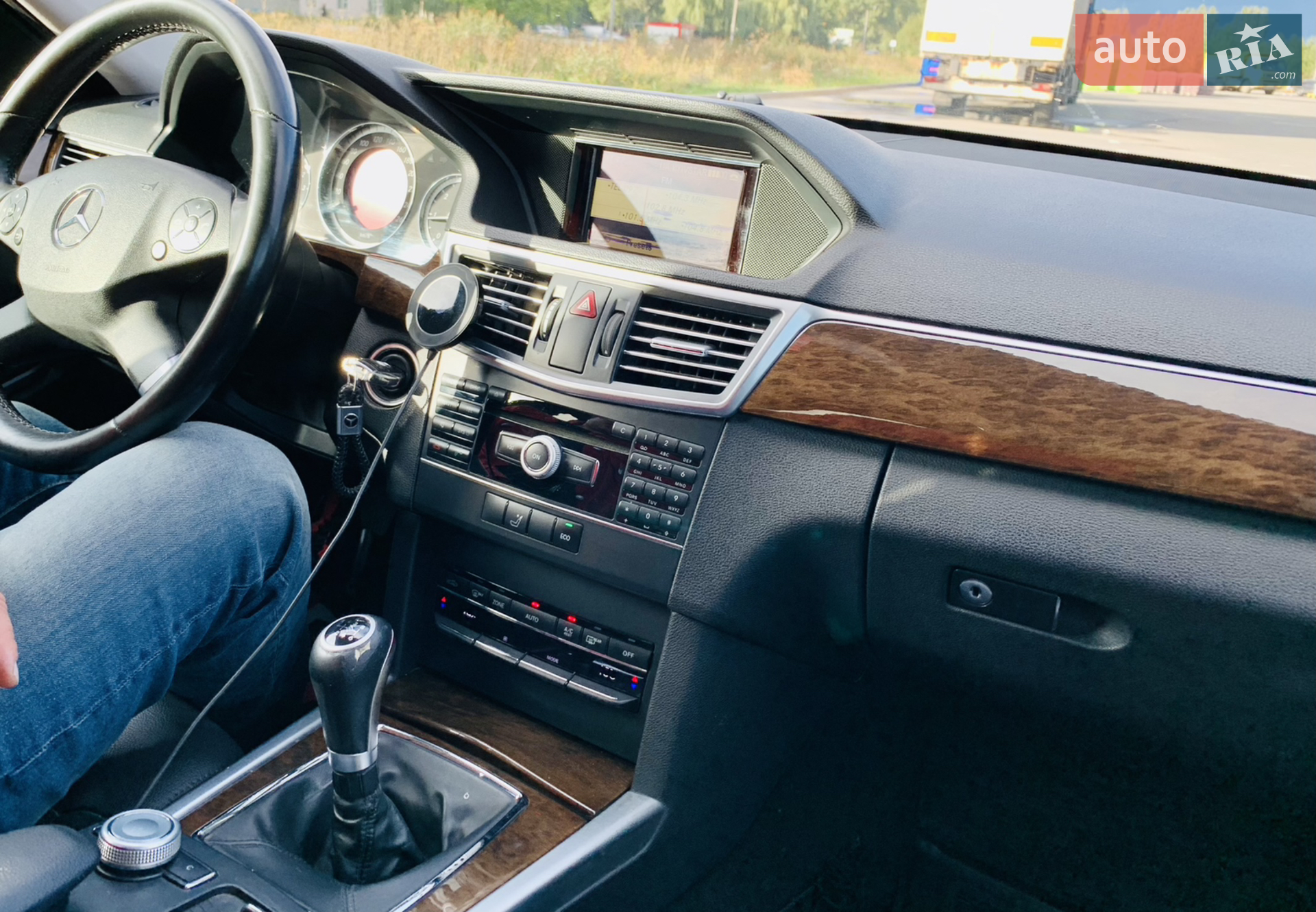 2011 Mercedes-Benz E-klasse - мініатюра 14