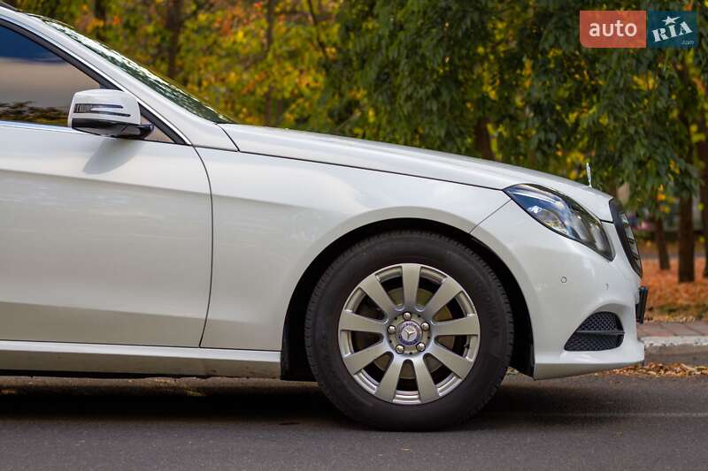 Універсал Mercedes-Benz E-Class 2013 в Одесі