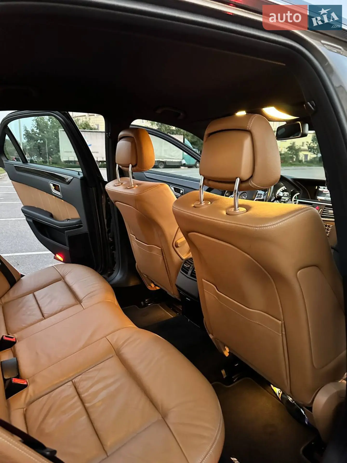 2013 Mercedes-Benz E-klasse - мініатюра 16