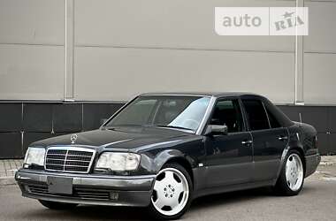 Седан Mercedes-Benz E-Class 1994 в 