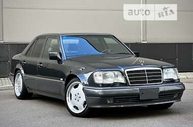 Седан Mercedes-Benz E-Class 1994 в 